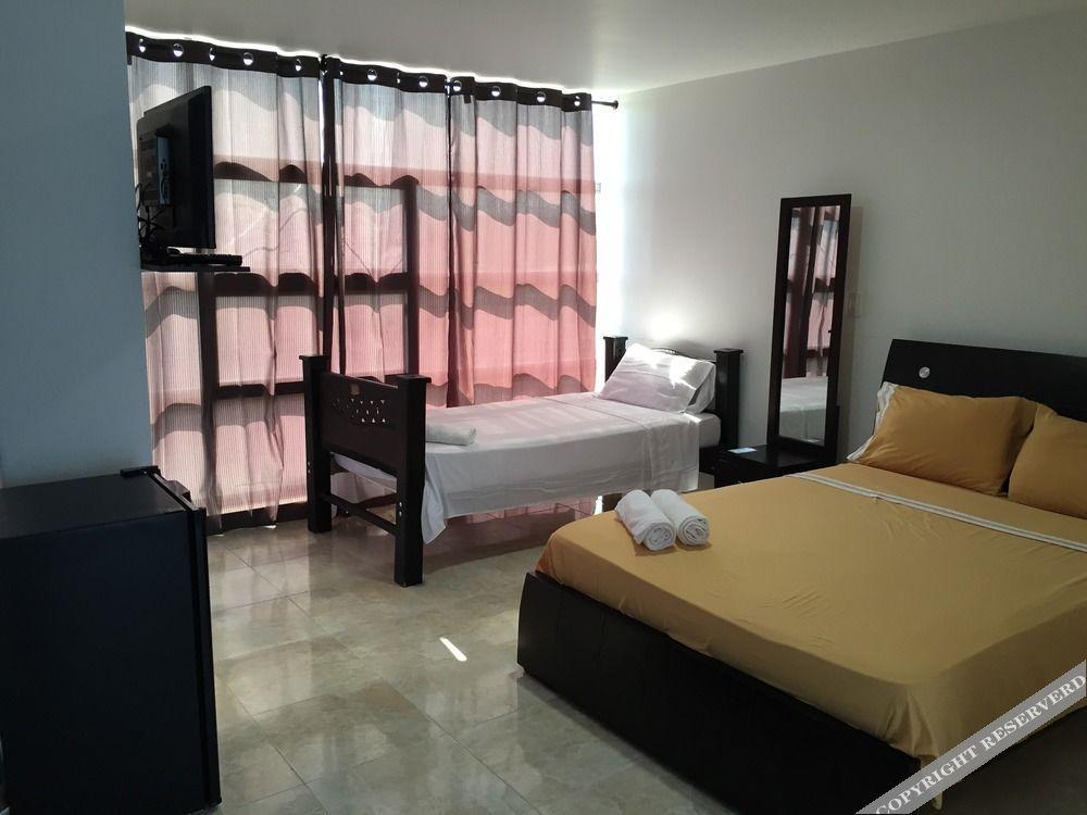 Hostal Central Beach ซานอันเดรส ภายนอก รูปภาพ
