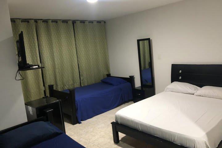 Hostal Central Beach ซานอันเดรส ภายนอก รูปภาพ