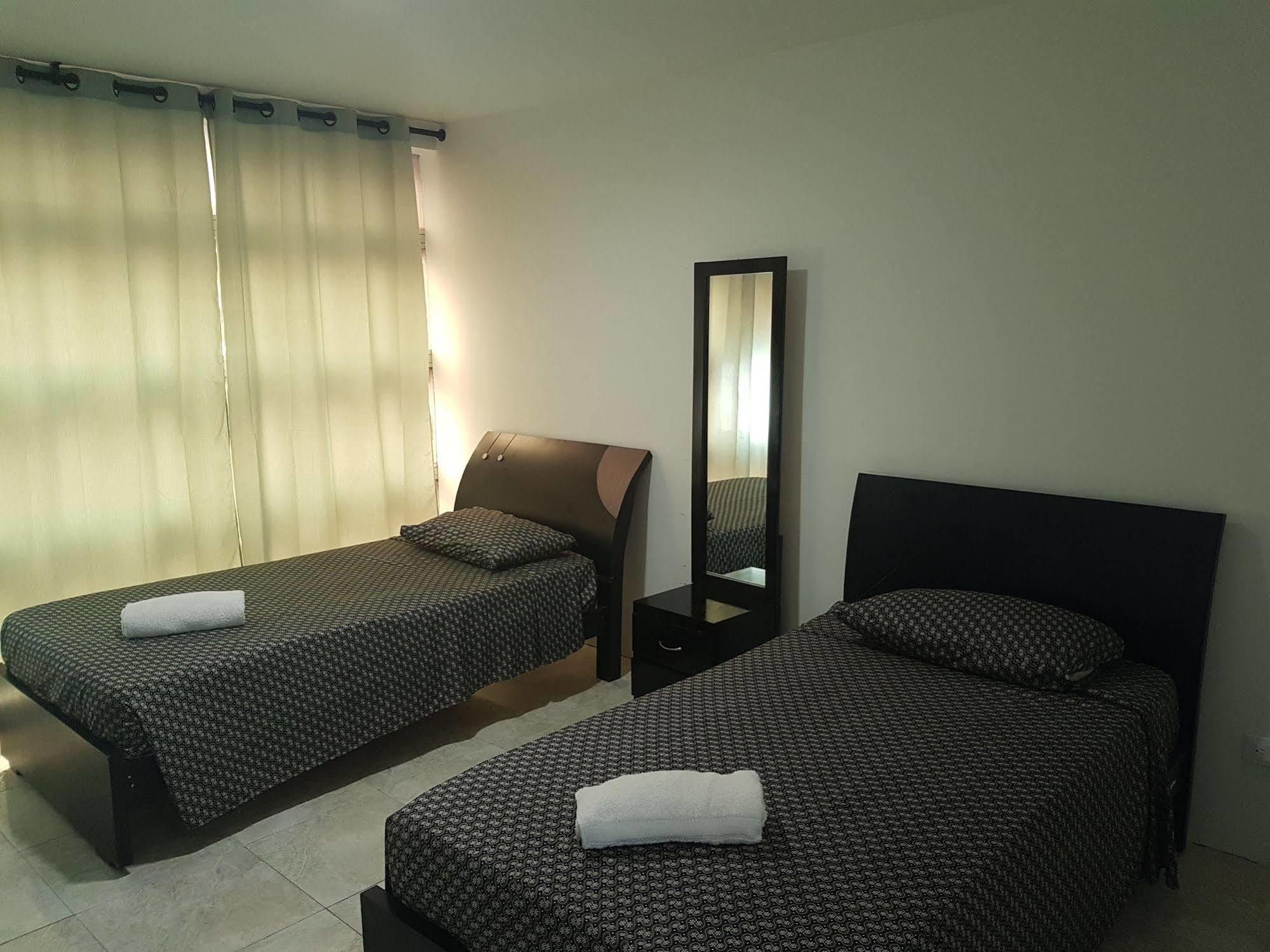 Hostal Central Beach ซานอันเดรส ภายนอก รูปภาพ